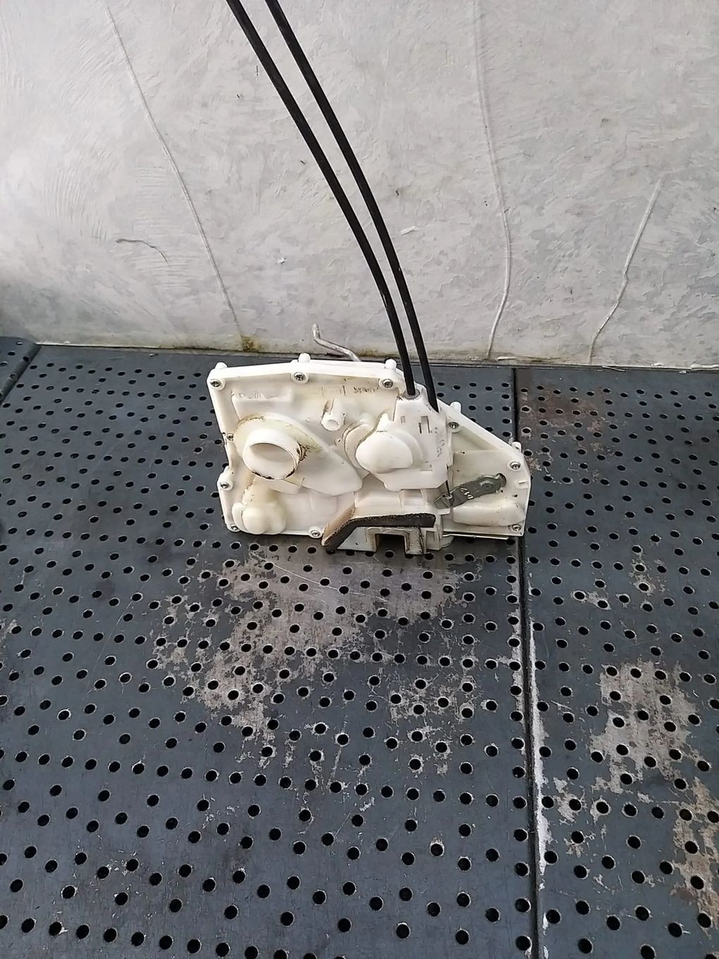 Broasca usa stanga fata suzuki sx4 ey gy