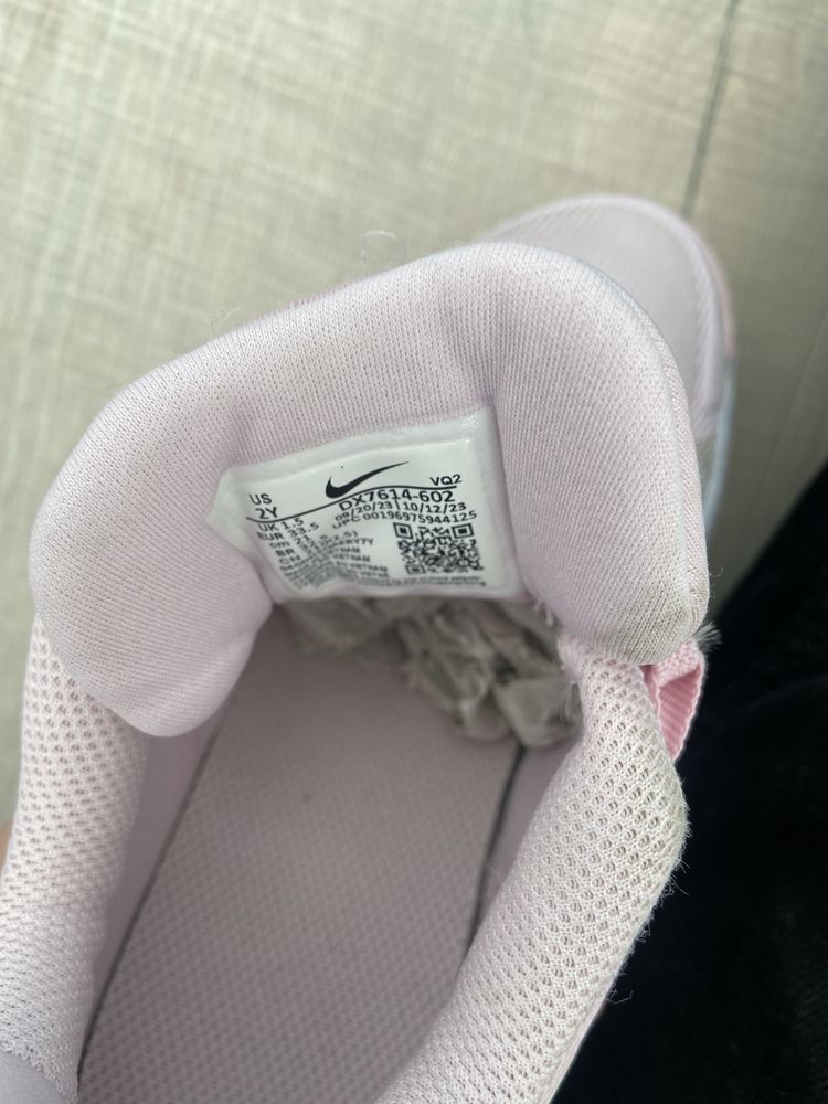 Nike маратонки
