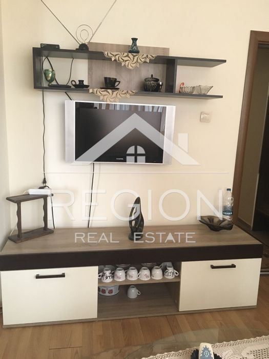 Дава се под наем Двустаен апартамент в Варна, Колхозен пазар - 60 кв.м за 408 € - Снимка #2