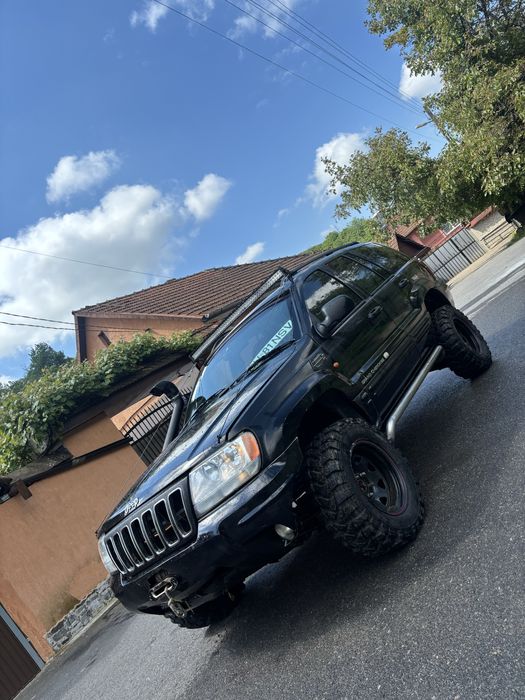 Jeep grand cheroche.