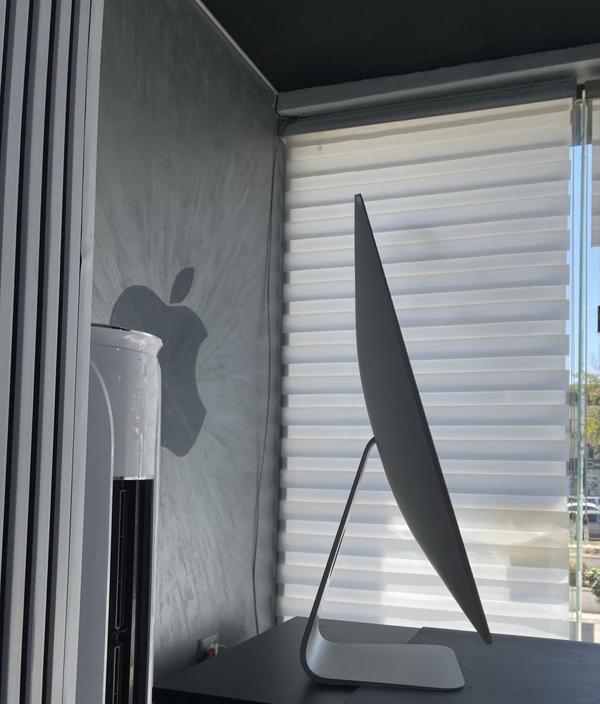 pple iMac 2017 года 21 inch в идеальном состоянии!