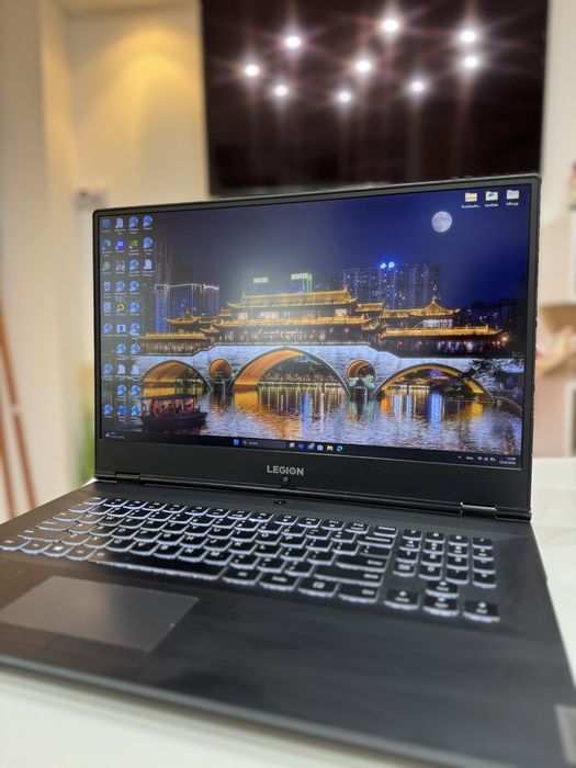 Laptop Legion Lenovo