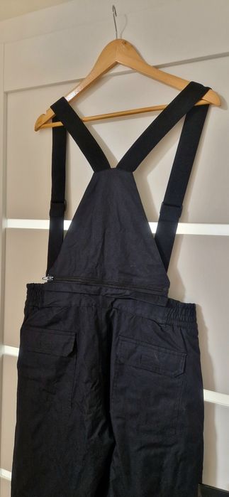 Сет дамско яке + гащеризон за ски