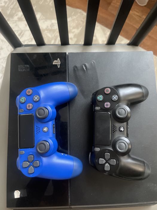 срочно продам ps4 торг есть
