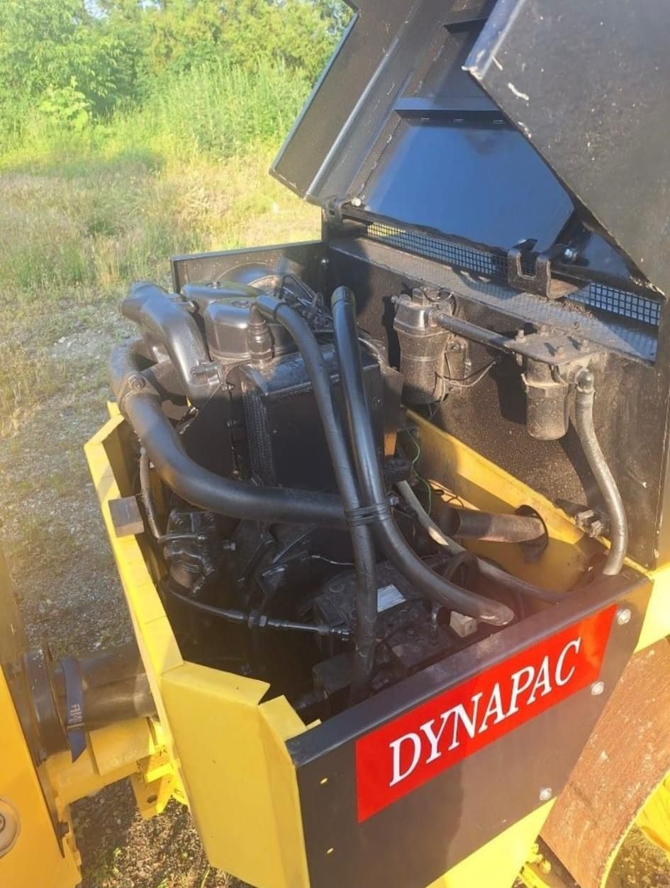 Vand / Închiriez Cilindru Compactor
