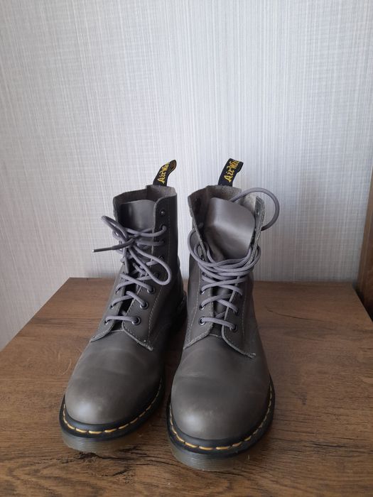 Dr martens дамски обувки 39 номер.