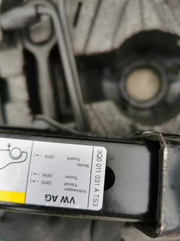 roata rezerva slim vw passat b8 kit rezerva slim passat b8