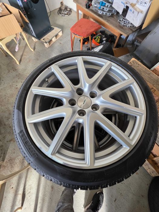 19 цола Оригинални джанти Астон Мартин  / Aston Martin