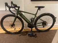 Bicicletă Electrică Gravel Giant Revolt E+ Pro