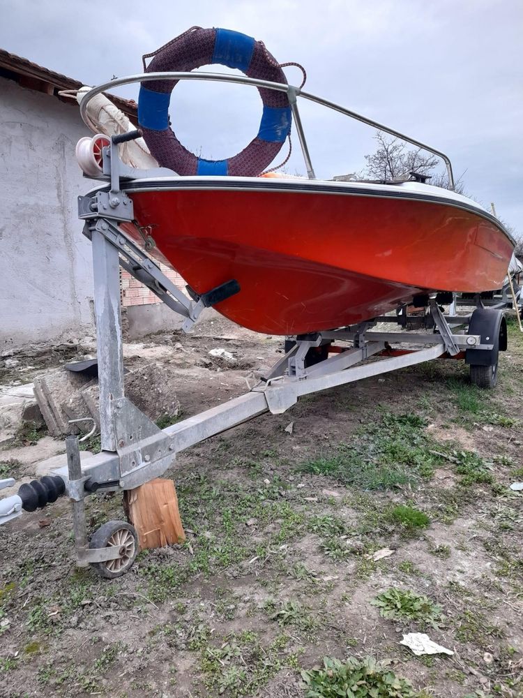 Лодка опен 4.40м