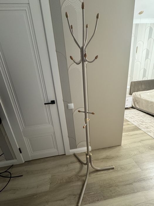 Вешалка напольная