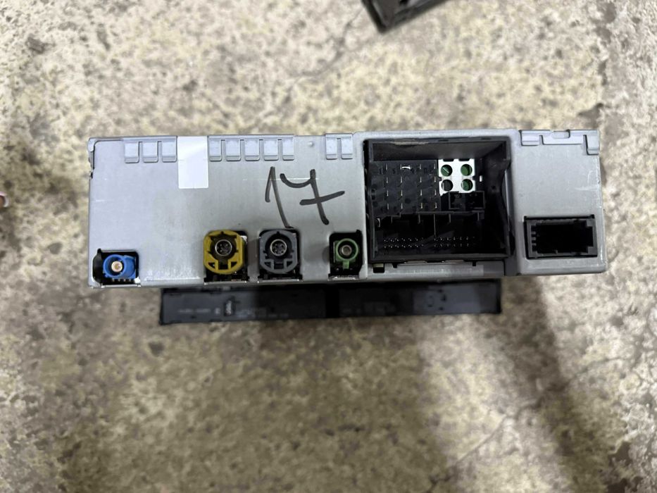 MEDIA,Радио,Навигация,Чейнджър 8T2 035 666 F ном 17