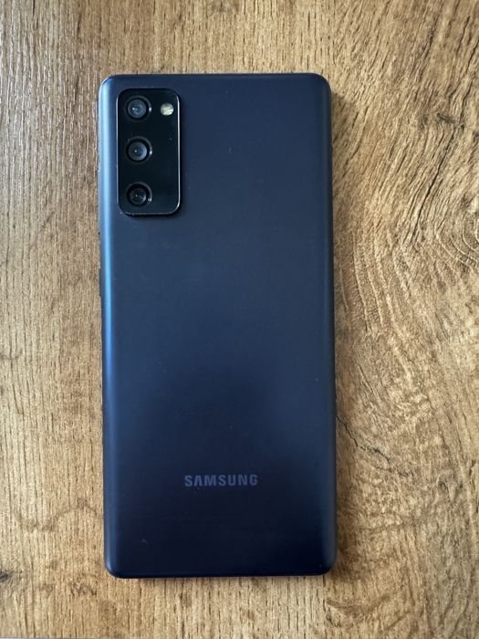 Продам Samsung Galaxy S20 FE