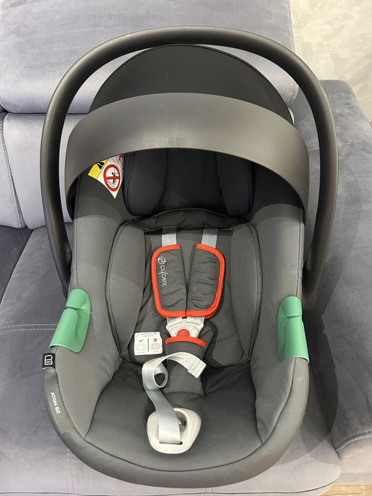 Кошче за кола Cybex с адаптери