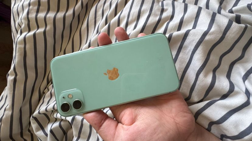 iphone 11 в отличном состояний срочно!!