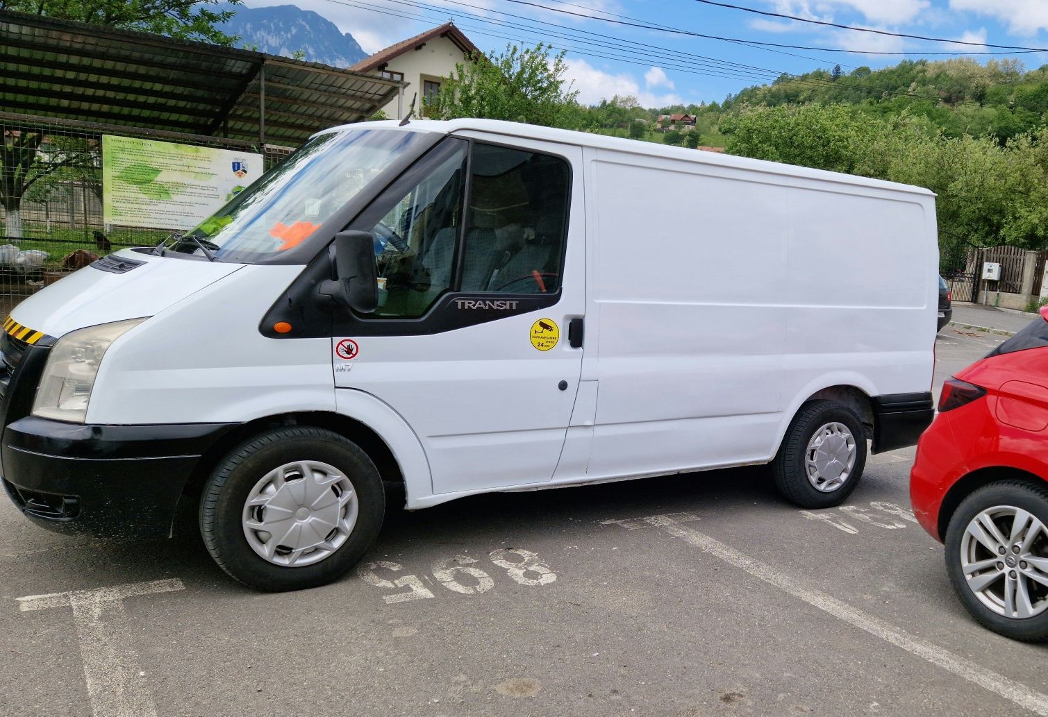 Vând Ford transit