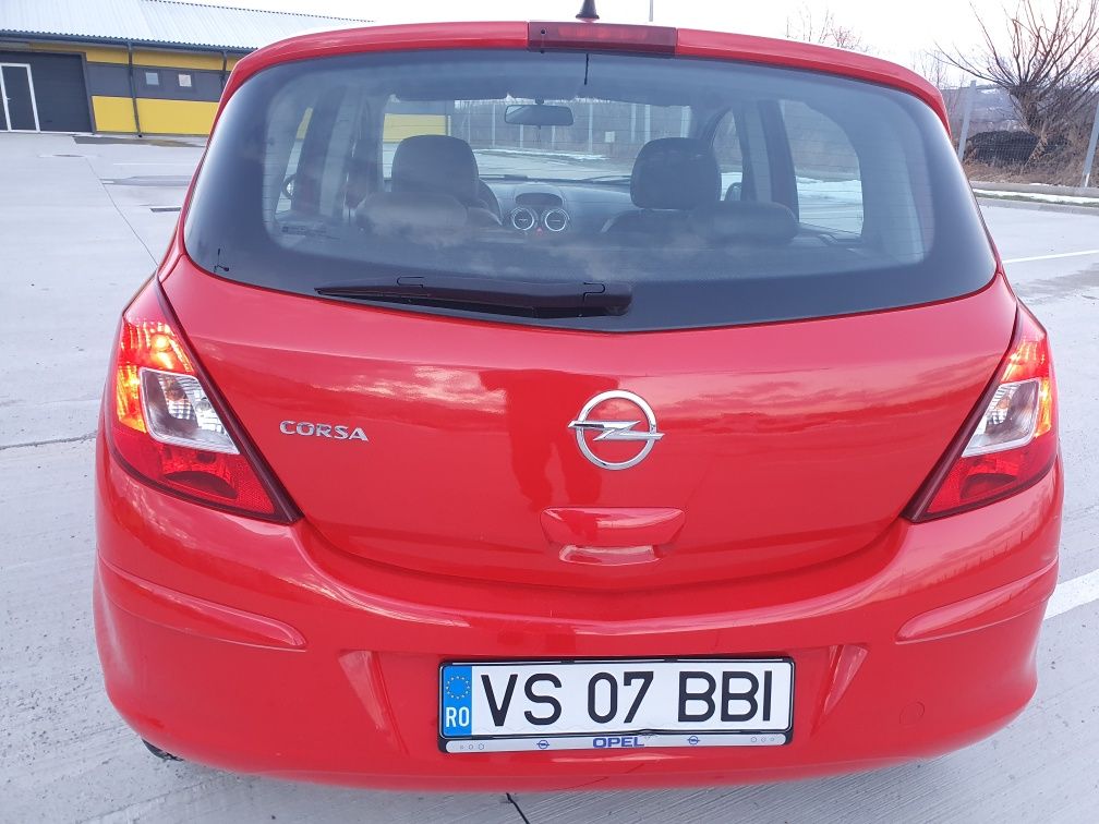 Opel Corsa D cutie automată