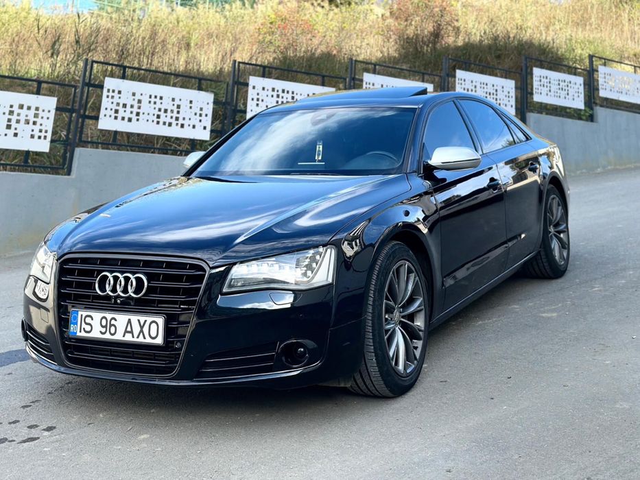 Vand audi a8 botit