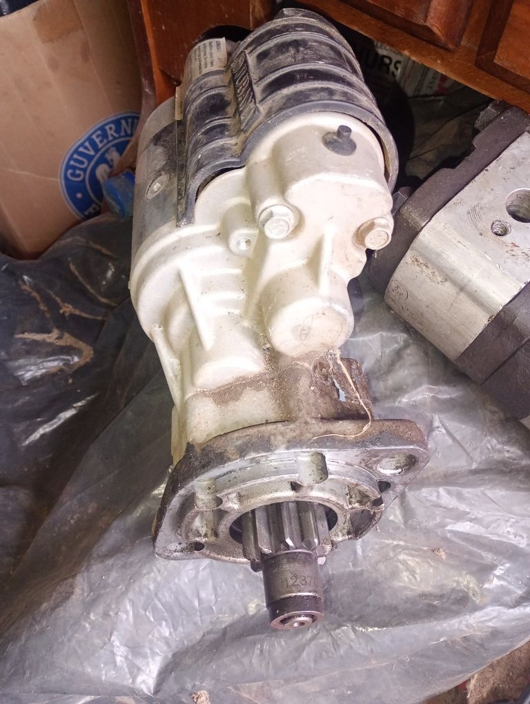 Vând electromotor