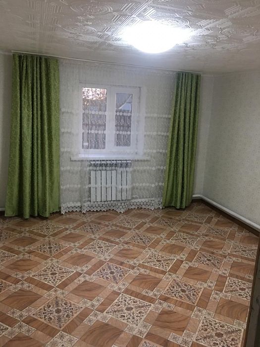 Сдам времянку на длительный срок. Удобный район. Рядом остановка.