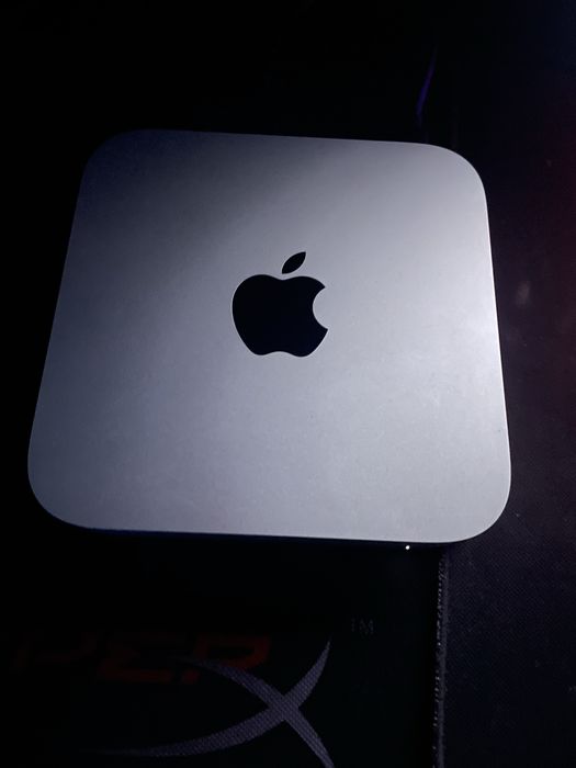 Macmini m1 yangiday xolatda ochilganiga 1 oy bogan tozza hamma joyi