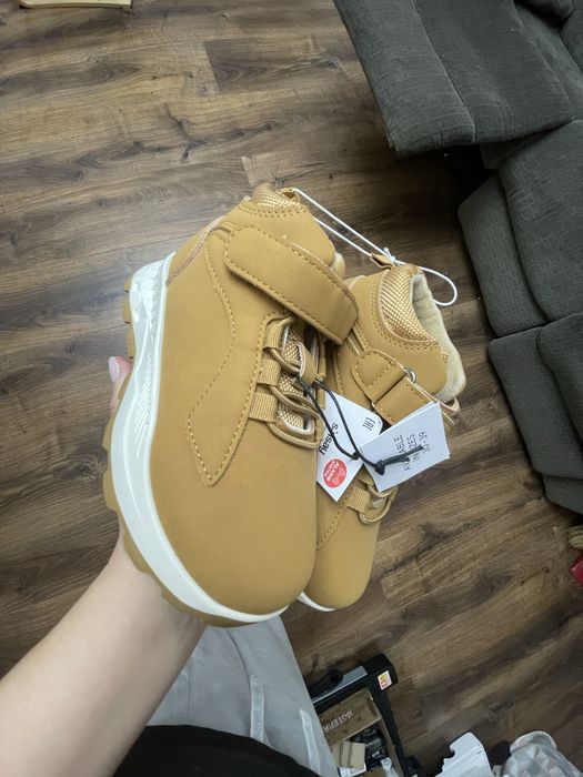 Sport • timp liber• ghete crem