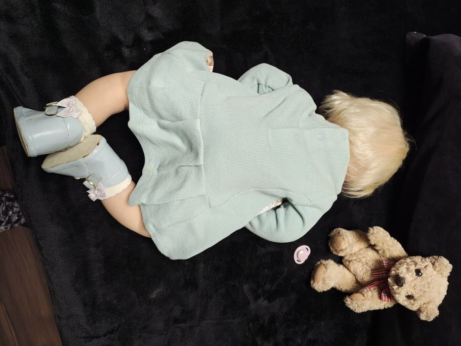 Păpușa de colecție Reborn Reva - vinyl, pictata manual