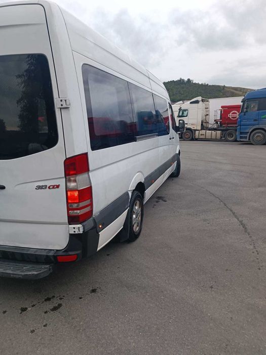 Vând Mercedes Sprinter Bus 9 locuri, 313 cei, 2011 8500 euro fix.