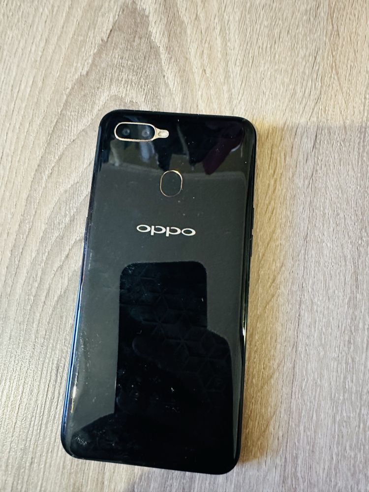 Oppo a5s в хорошем состоянии