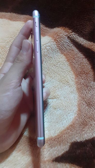 iphone 7+ holati ideal yaxshi ishlaydi