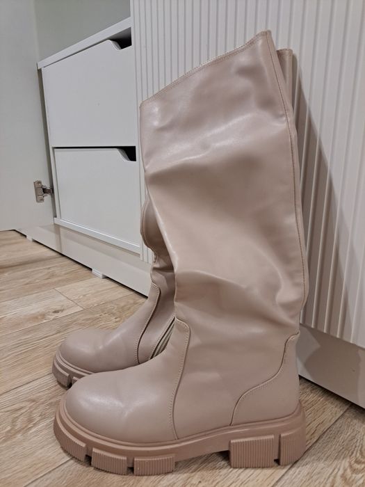 Продам зимние сапоги