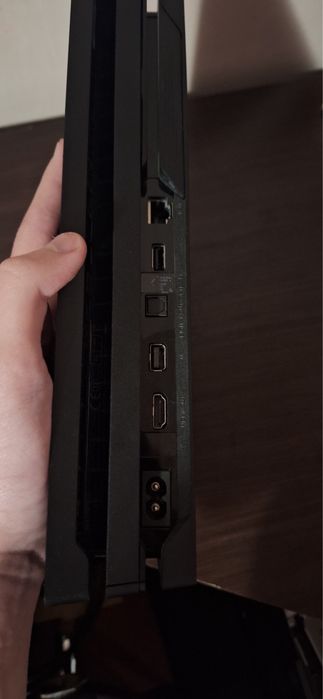 PlayStation 4 ps4 pro 1 Terabyte 1TB modabl