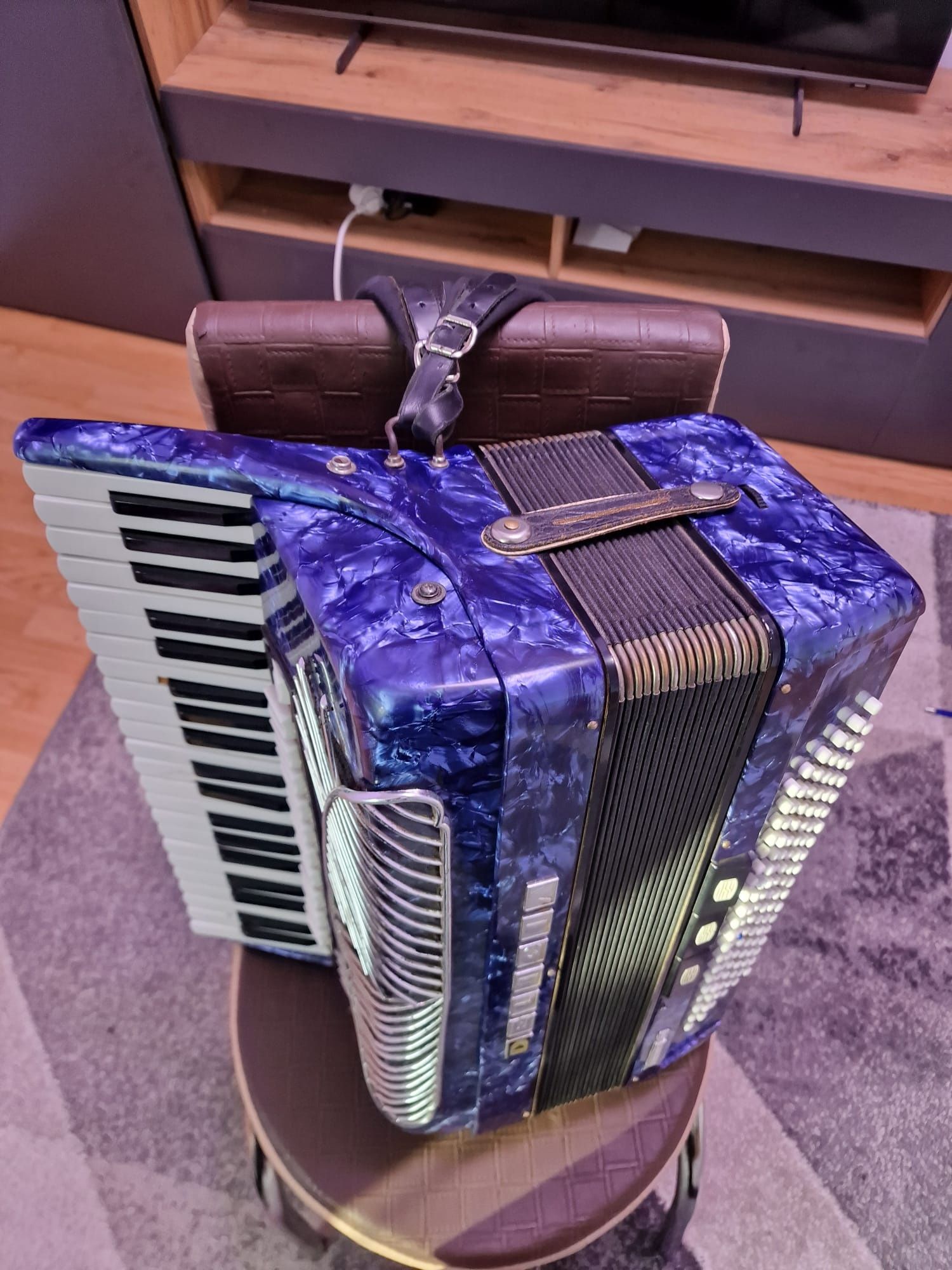 Vand sau schimb Acordeon Delicia choral IV