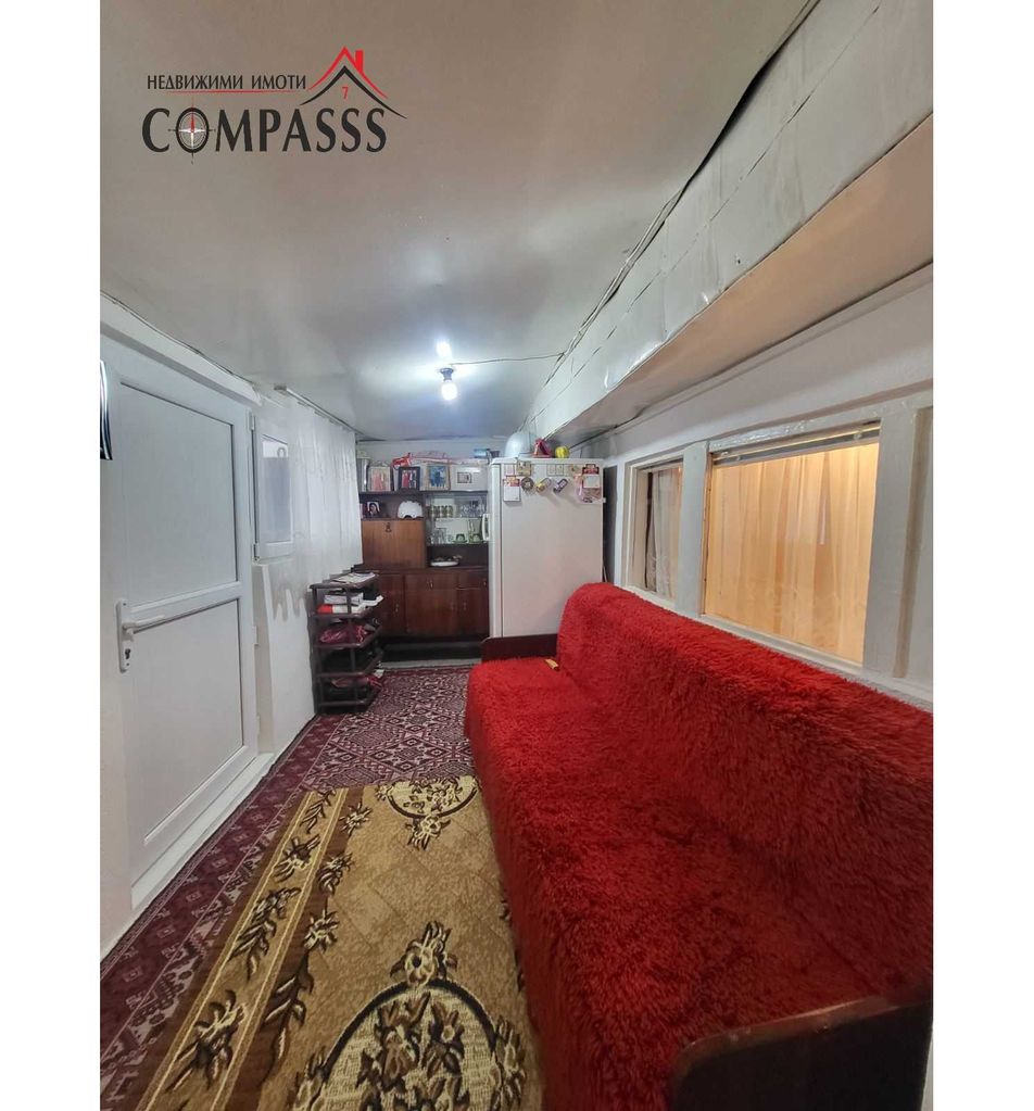 Продава се Къща в Добрич, Христо Ботев - 30 кв.м за 1581 €/кв.м - Снимка #2