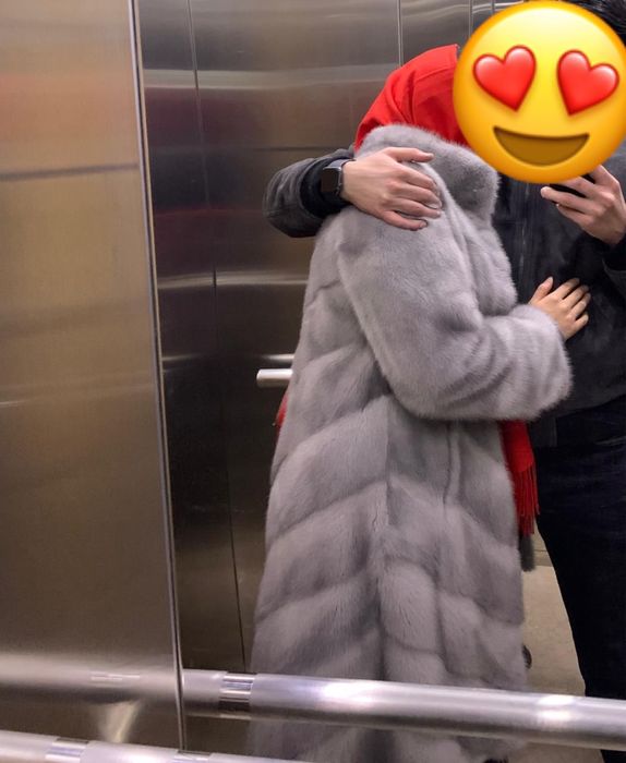 Норковая шуба в идеальном состоянии. В красивом серебристом цвете