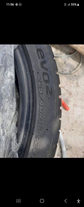 Vând anvelope r18 225 40 18 m+s