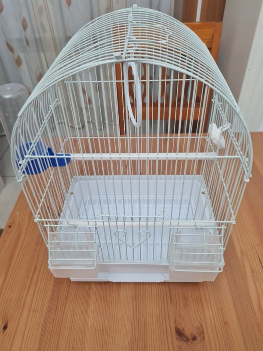 Продам клетку для попугая.