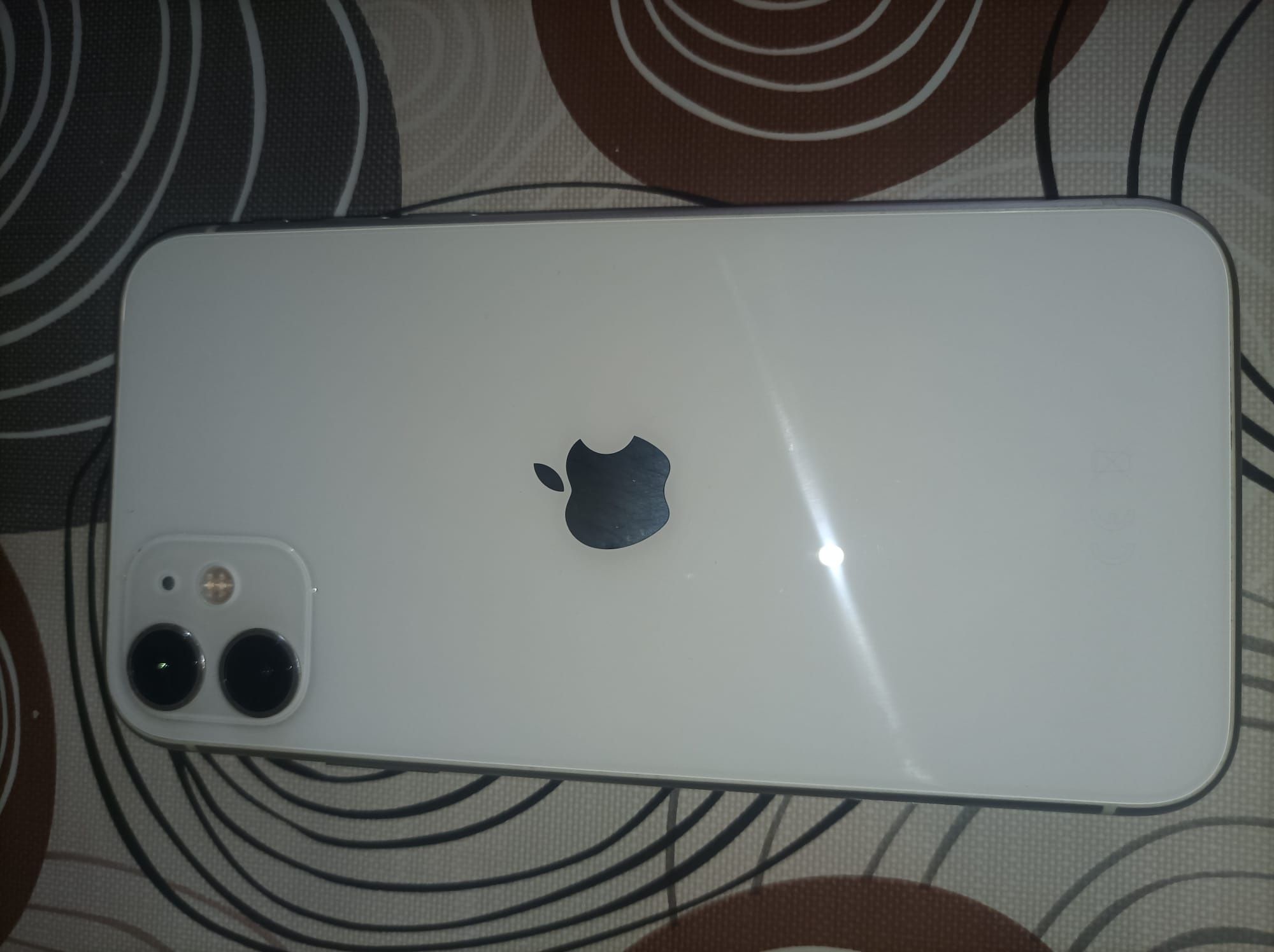 iPhone 11 white 128GB