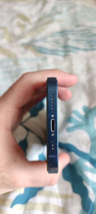iPhone 12 128GB Напълно Отключен
