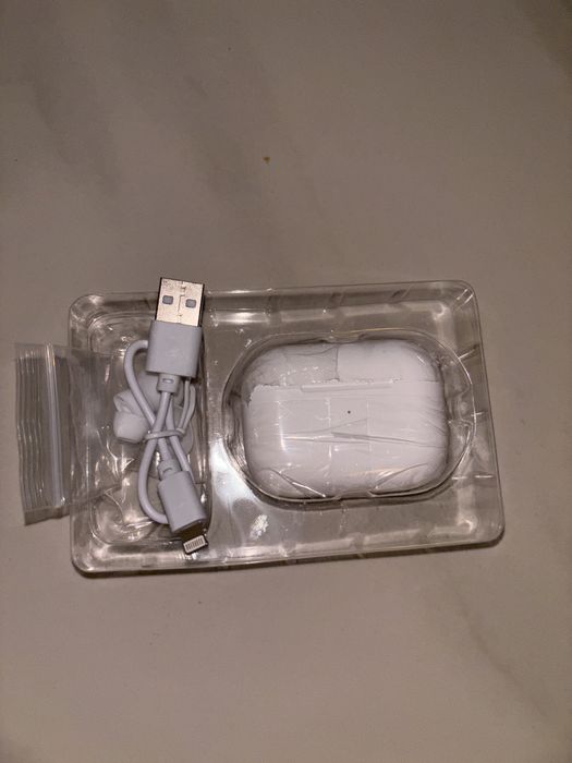 Vand casti bluetooth stil air pods pro 2