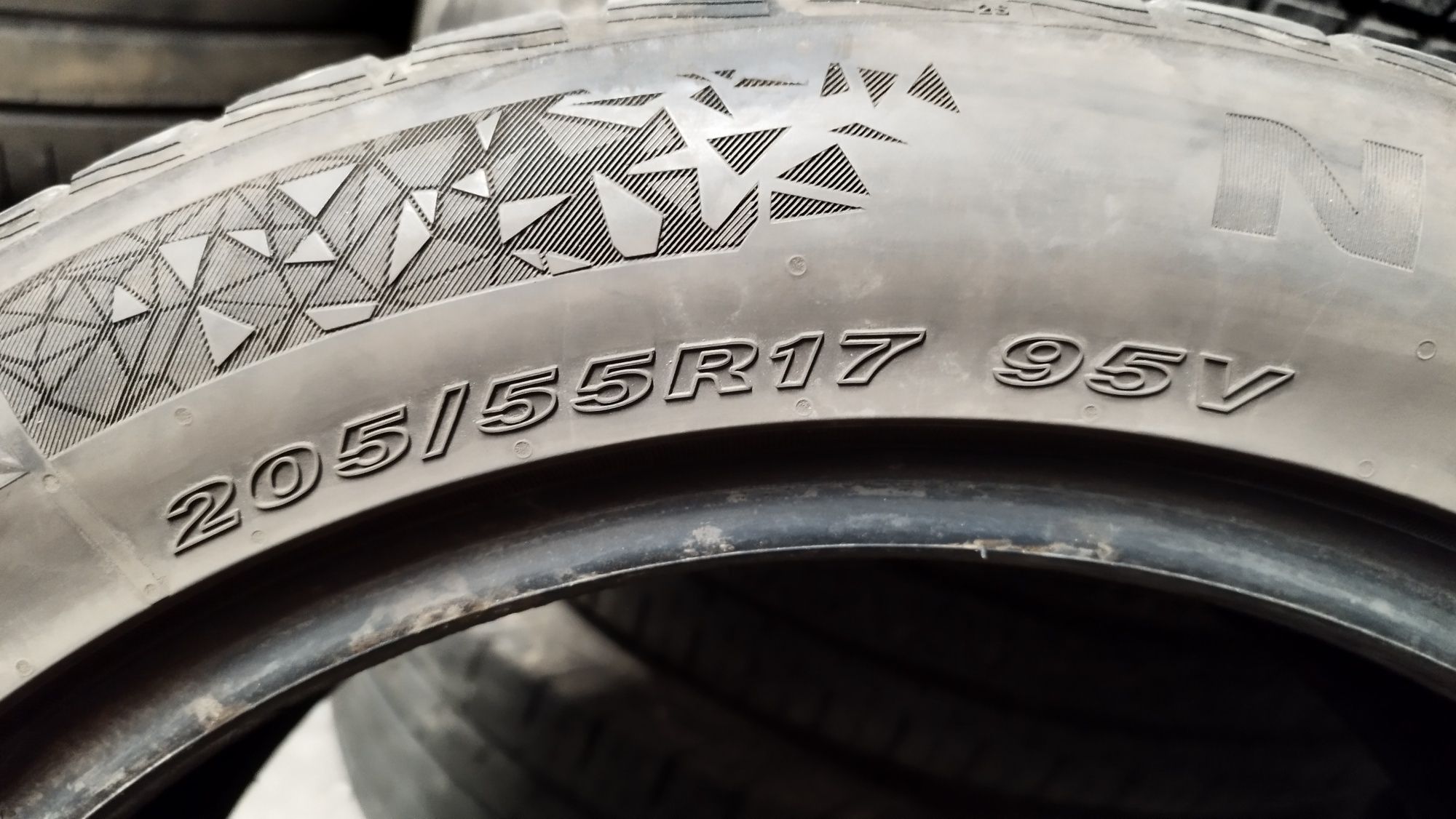 Гуми Nexen 205/55/17