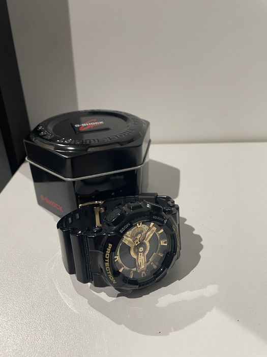 Ceas cronograf, Negru