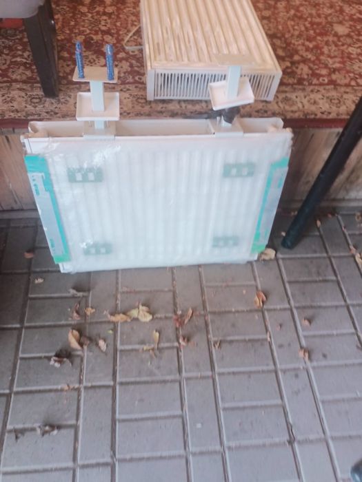 Продам батареи новые