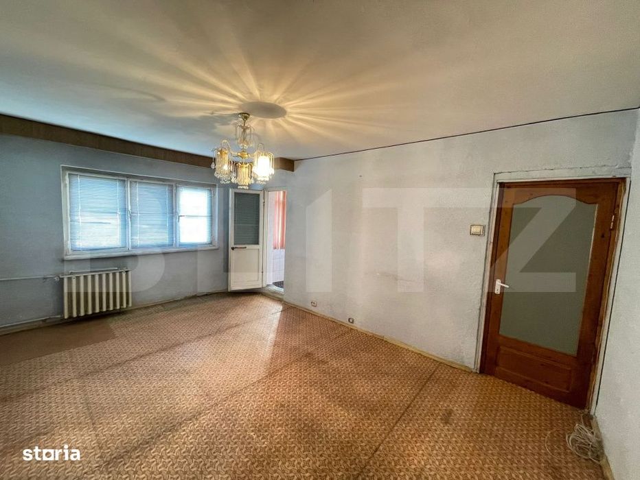 Apartament 2 camere decomandat,54mp,etaj 3,zona Sarari