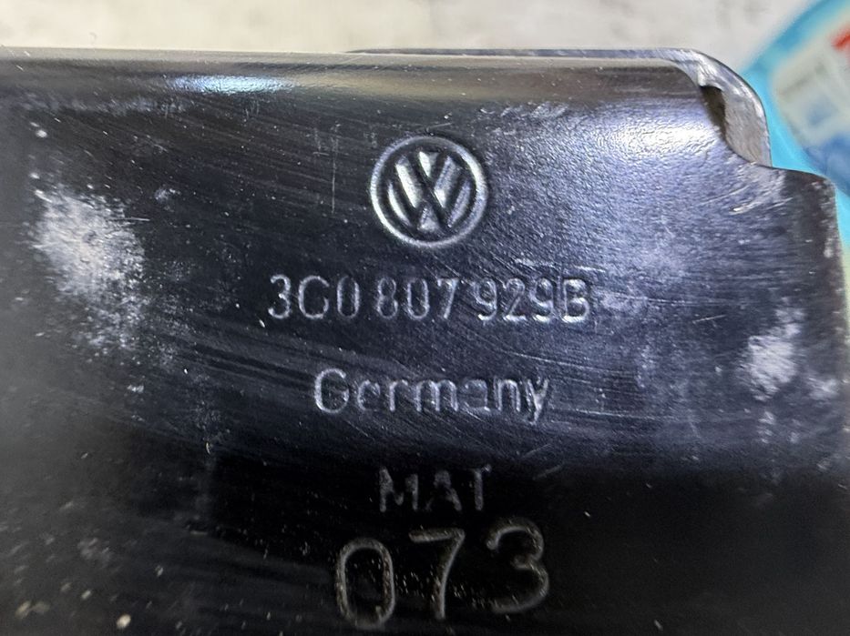 Armatura bara fata, VW Passat B8, 2015, 2016, 2017, 2018, 2019, 2020, 2021, 2022, 2023.