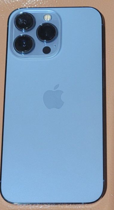 Iphone 13 pro 128 xotirali.