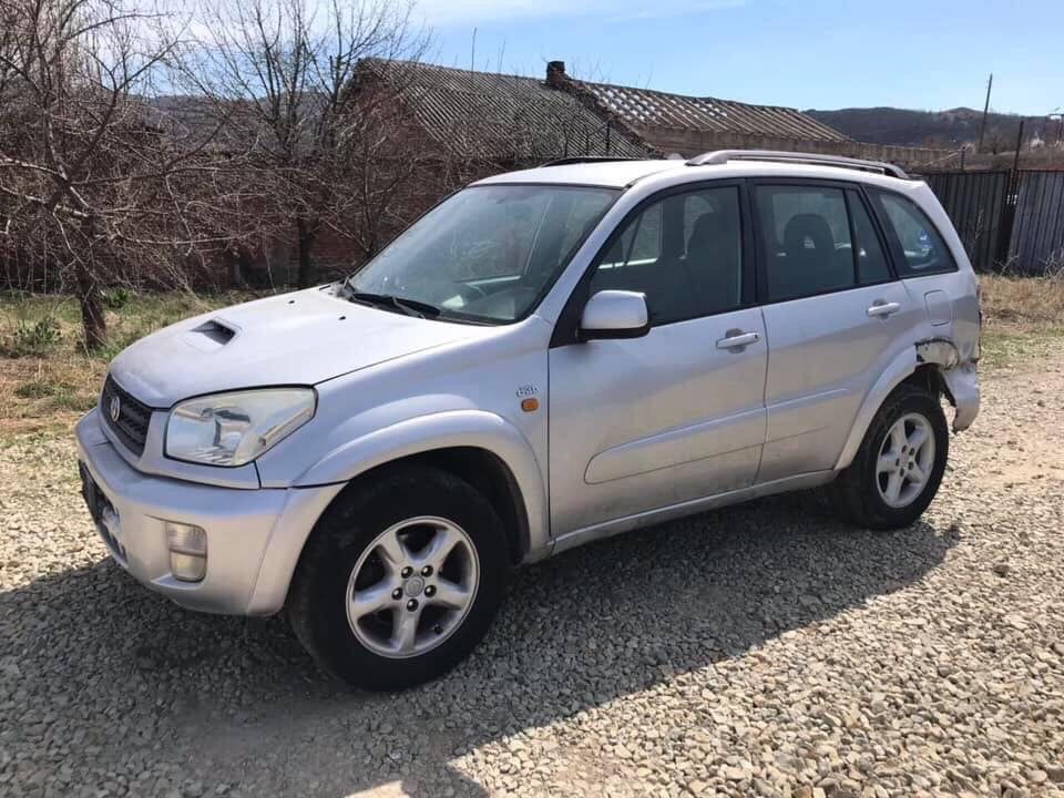 Toyota Rav4 2.0 d4d на части