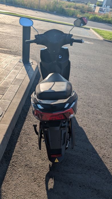 Scuter electric 25 km/h