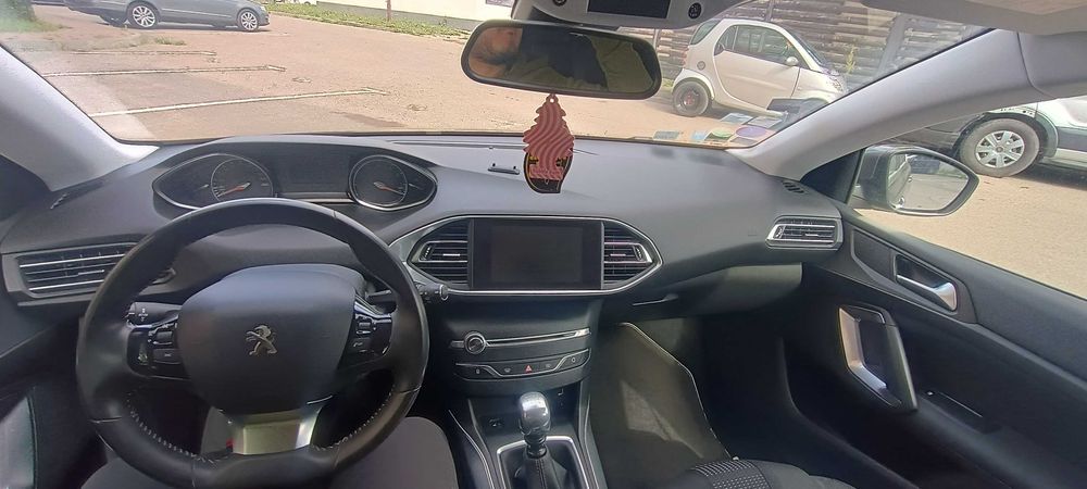 Peugeot 308, 1.2 benzina, 130 cp.