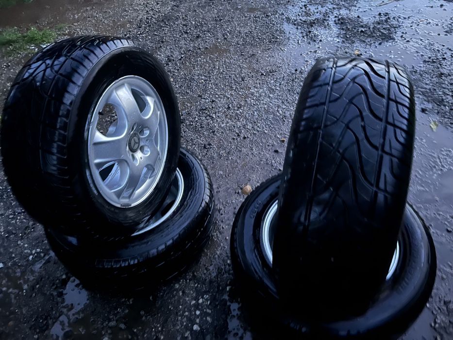 Vand jante cu caucicuri de ML